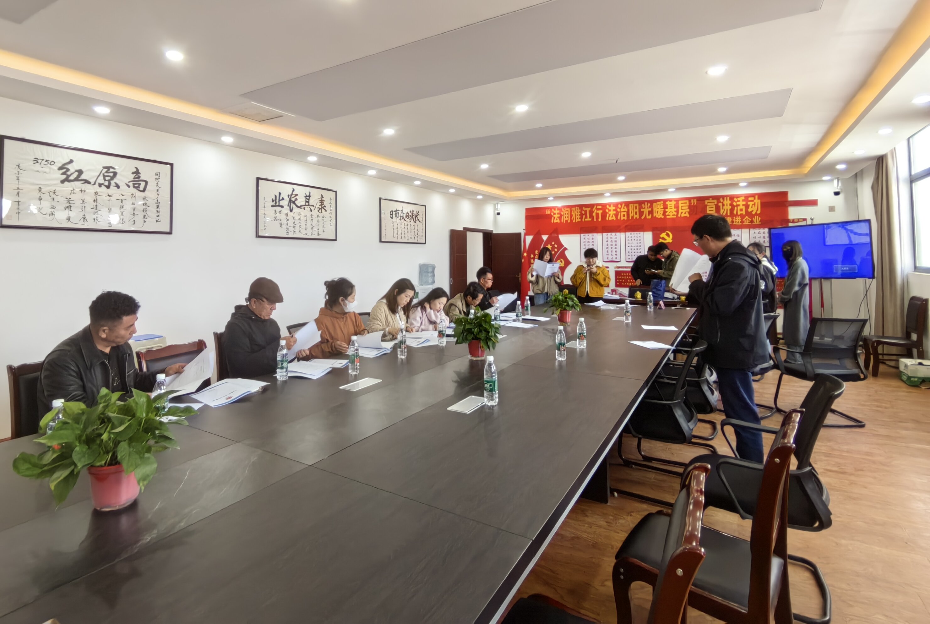 普法宣传“零距离” 法治意识润民心活动图片 (9).jpg